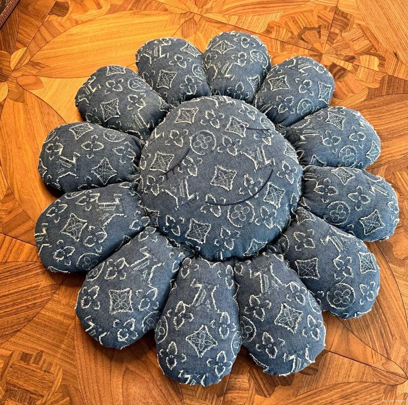 PLUSH MURAKAMI FLOWER CUSTOM LV 0712